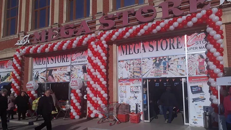 “Megastore”dan içində 170 min olan seyf oğurlamışdı, 10 il 6 ay həbs verildi