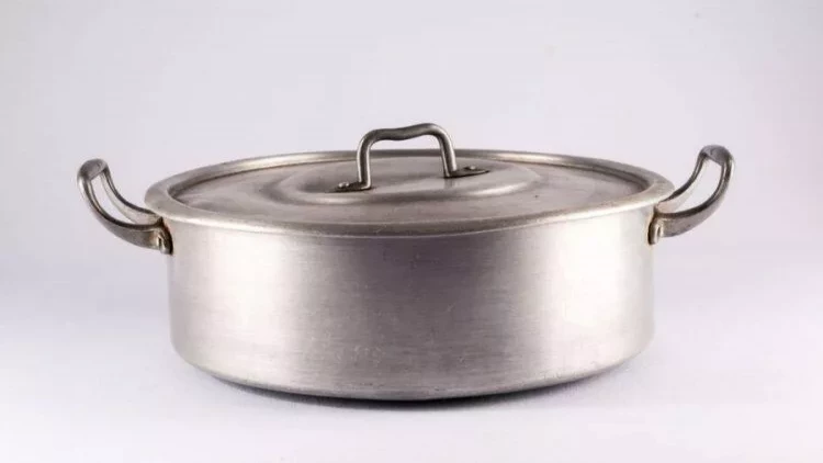 Alüminium qablarda bişirilən yeməklər nə qədər təhlükəsizdir?