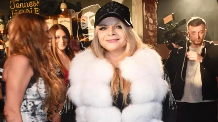 Xalq artistinə 15 milyon ödəməli olan şəxs öldü