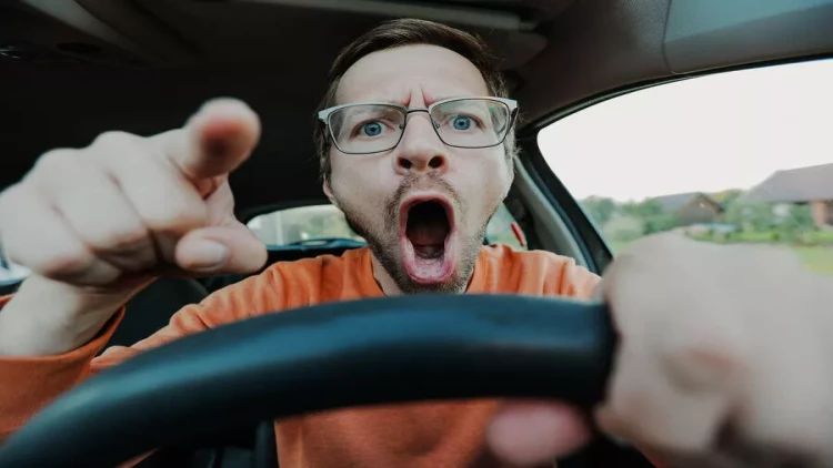 Sürücülər niyə aqressivdir? - AÇIQLAMA