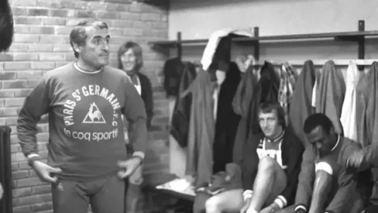 Əfsanəvi məşqçi vəfat etdi