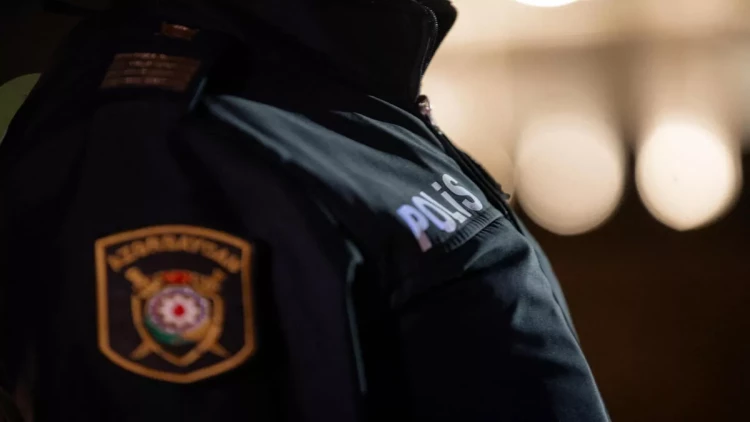 Dələduzluqda iitiham edilən SMM polis tərəfindən saxlanılıb - FOTO