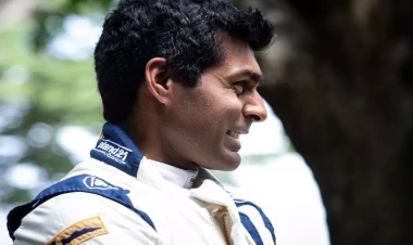 Azərbaycanı seçib himnimizi oxudu - VİDEO