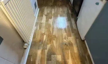 Cəmi bir vasitə ilə döşəmələri silin: Ev lüks otel kimi qoxacaq