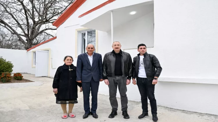 İlham Əliyev Çıldıran kəndində görülmüş işlərlə tanış olub - VİDEO - FOTO