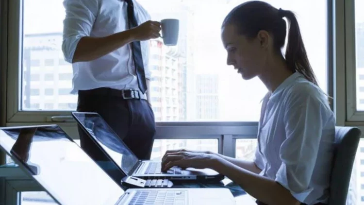 Ailə vəzifələrinə görə işçilər arasında ayrı-seçkiliyə yol vermək qadağan edilib