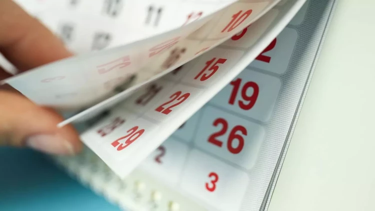 Bəzi doktorant və dərslik yazan işçilərə ödənişli məzuniyyət verilməsi məcburi olacaq