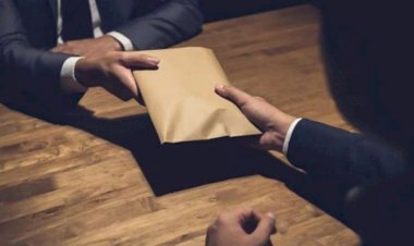 İcra başçısı olmaq istəyən şəxsi aldadıb 20 min manatını aldı - Detallar